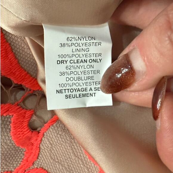 Trina Turk Kruze Tan Pink Sleeveless Floral Lace Hi-Lo Sheath Dress Sz 8 NEW Tag - Picture 4 of 14